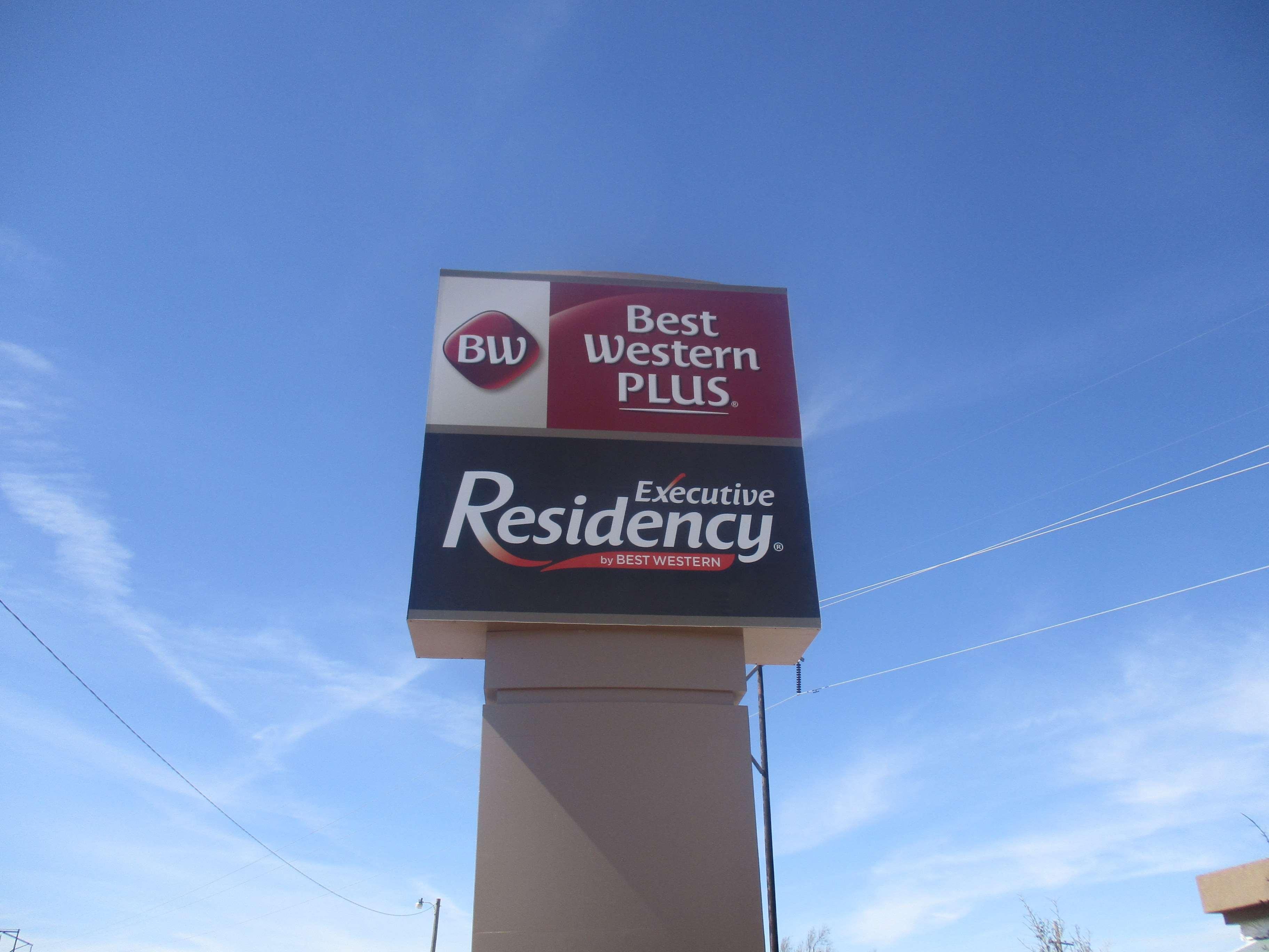 Best Western Plus/Executive Residency Elk City Bagian luar foto