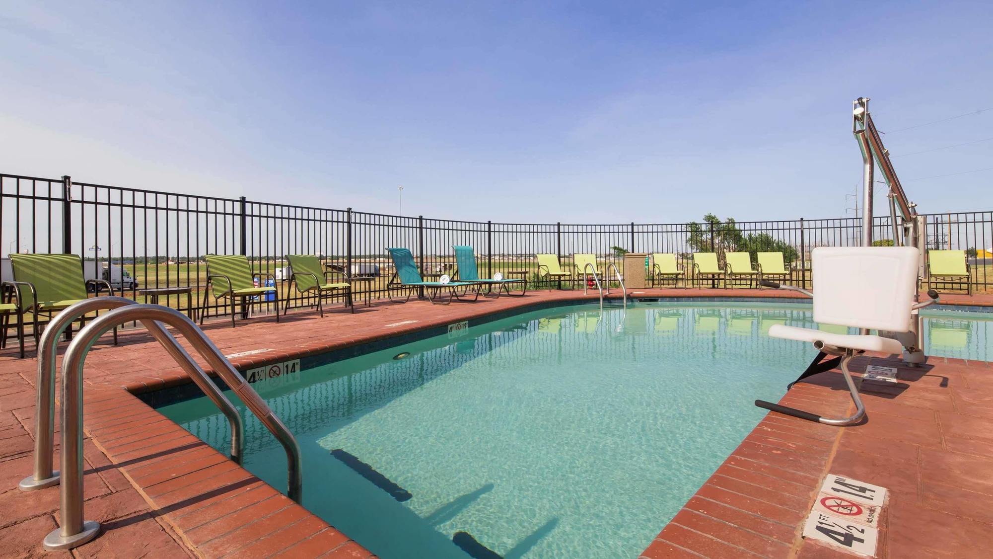 Best Western Plus/Executive Residency Elk City Bagian luar foto