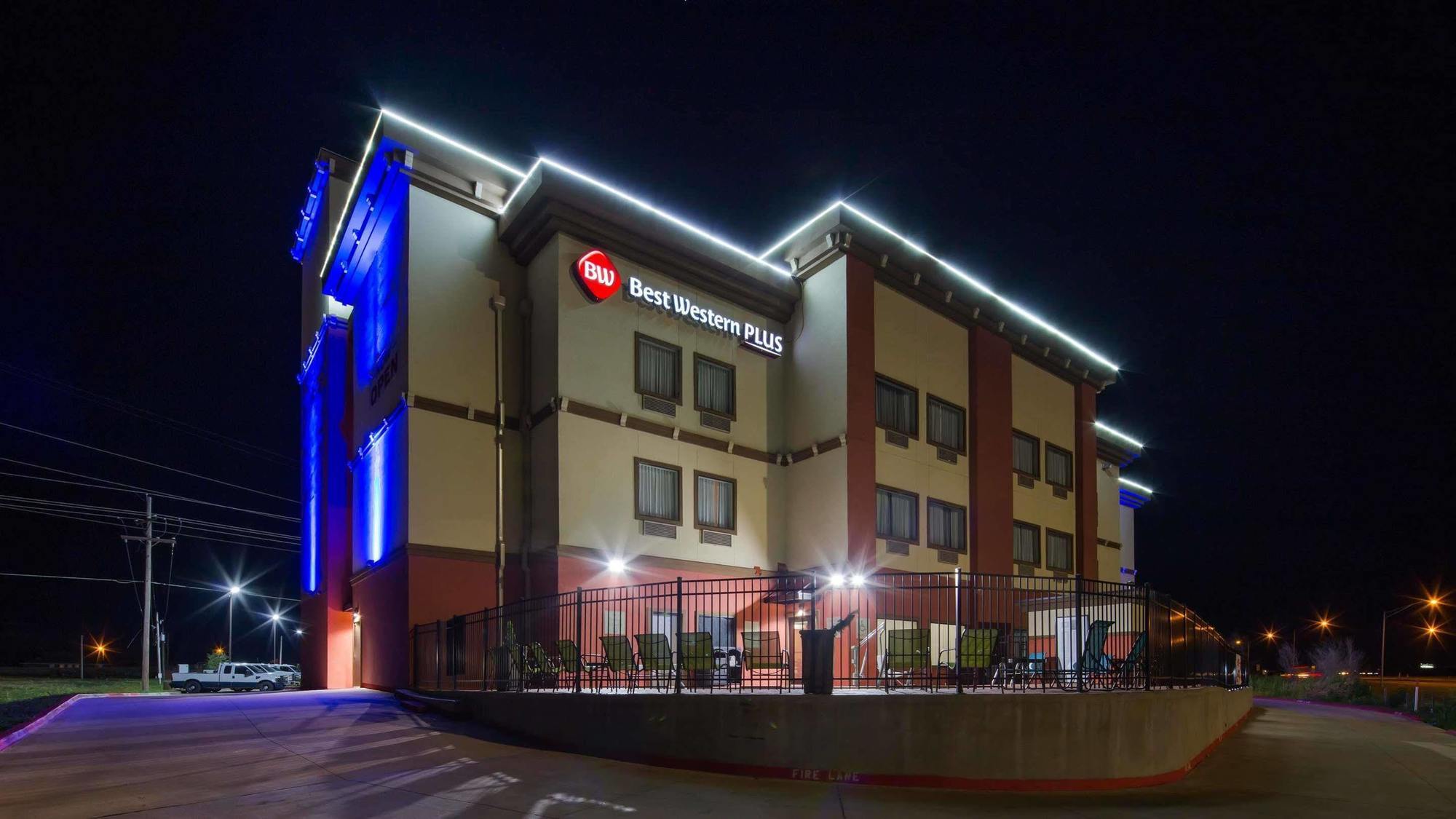 Best Western Plus/Executive Residency Elk City Bagian luar foto